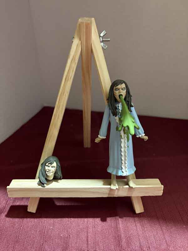 figures- neca toony terrors regan the exorcist