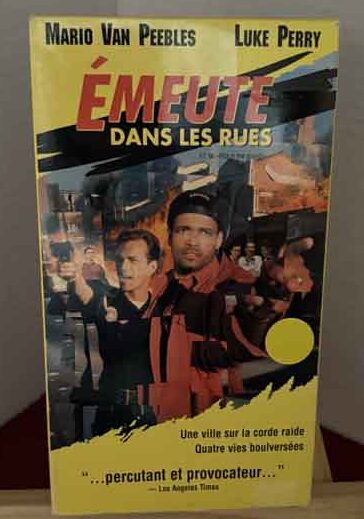 VHS – ÉMEUTE DANS LES RUES (1992)