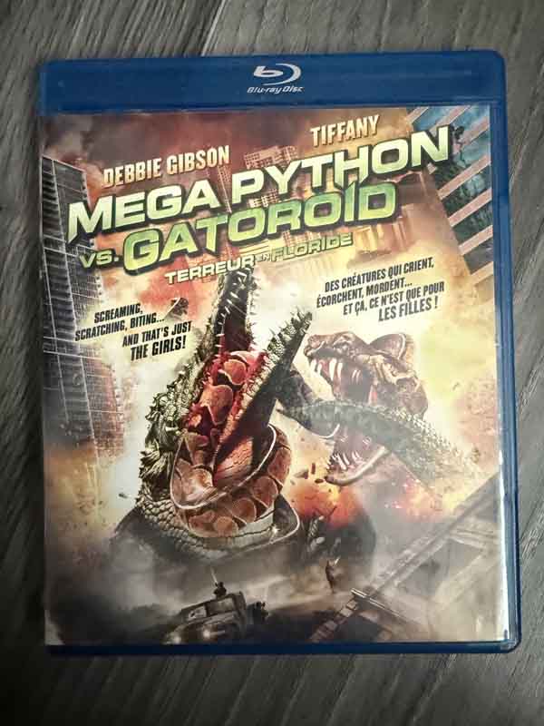 bluray- mega python vs. gatoroid 2011