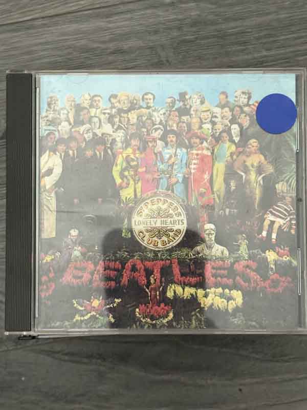 cd- The Beatles : Sgt Peppers Lonely Hearts Club Band 1967