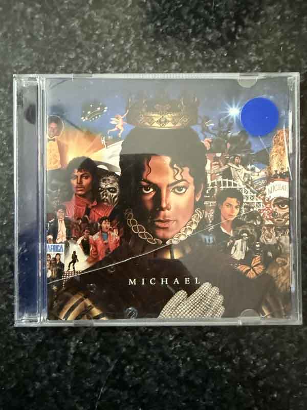 cd- Michael Jackson : michael 2010