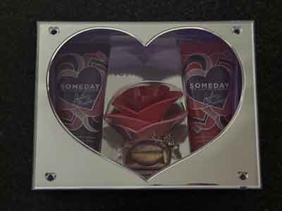 others – justin bieber : someday parfume box heart