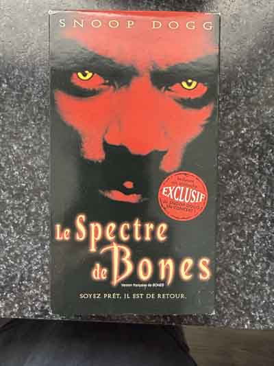 vhs – le spectre de bones (2001)