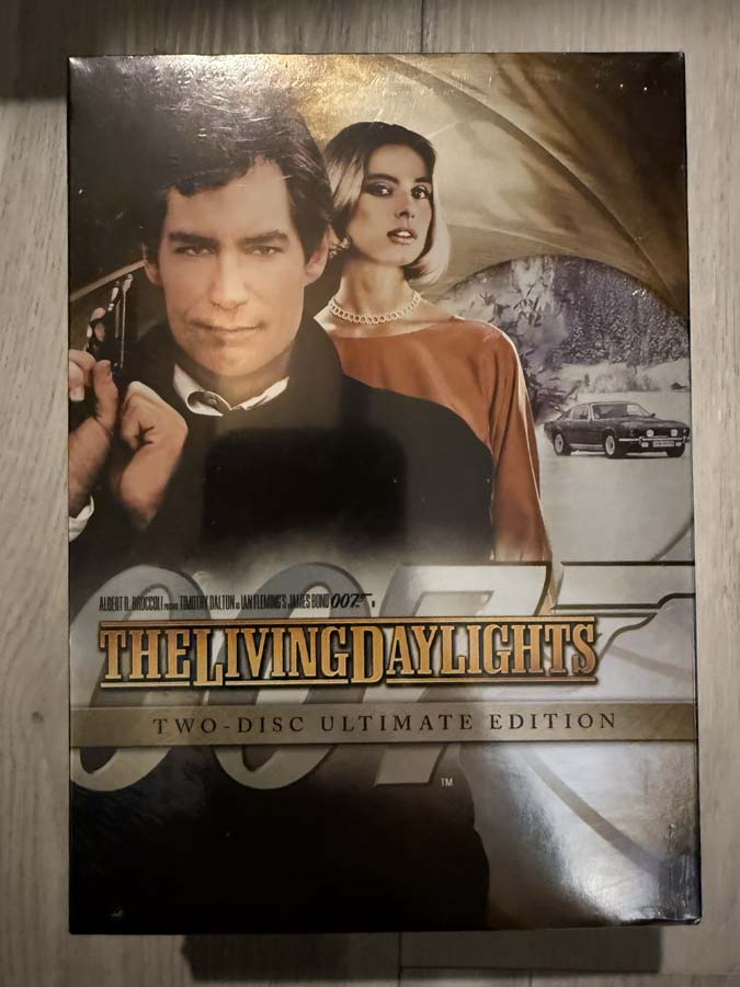 dvd – the living daylights (1987) new seal
