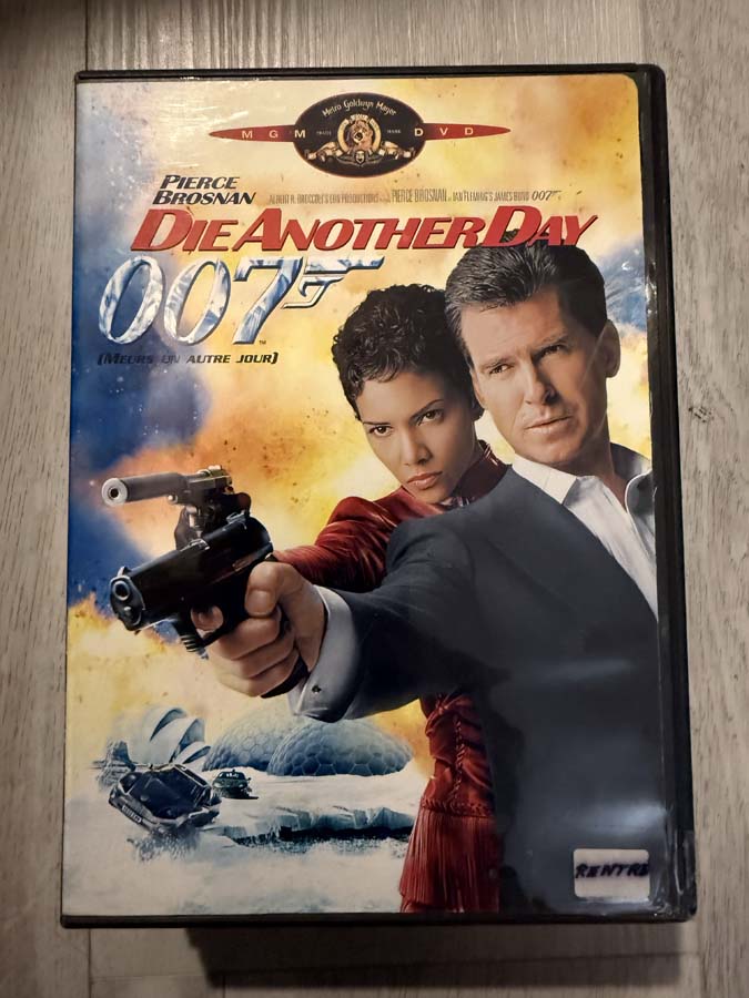 dvd – die another day (2002)
