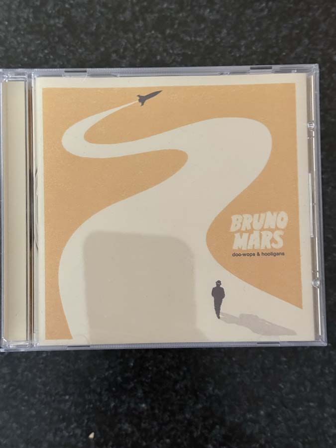 cd – Bruno Mars : Doo-Wops & Hooligans (2010)